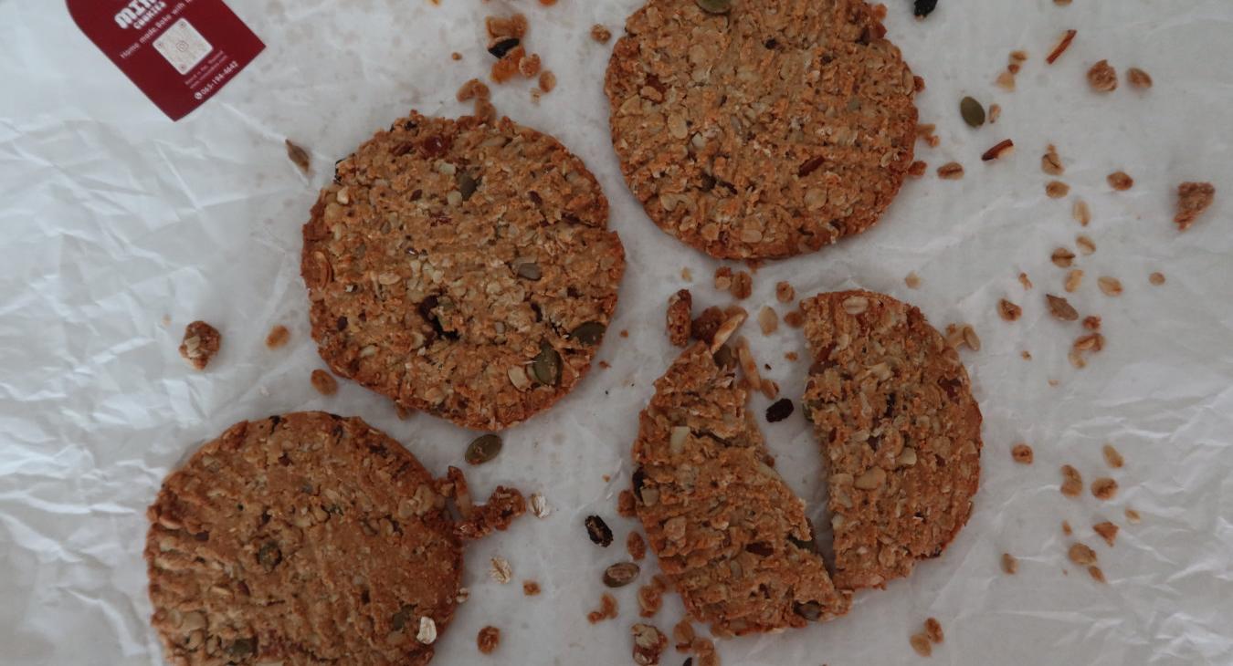 Oats-Grain Peanut Butter Cookies